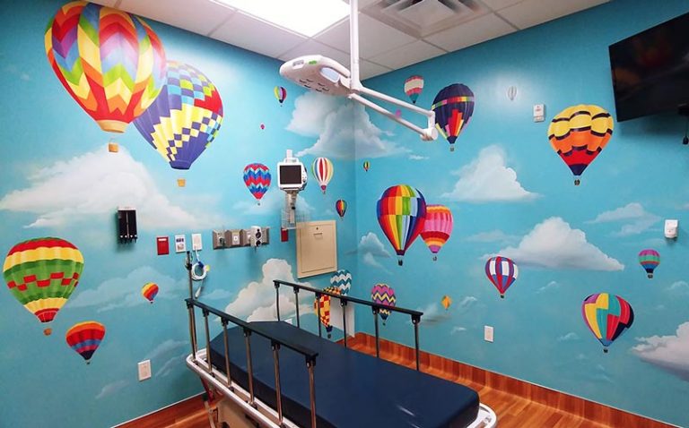 leilas-art-corner-custom-mural-artist-commercial-pediatric-clinic-school-daycare-office-restaurant-15