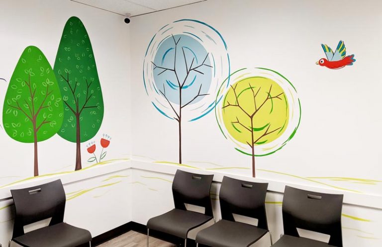 leilas-art-corner-custom-mural-artist-commercial-pediatric-clinic-school-daycare-office-restaurant-20