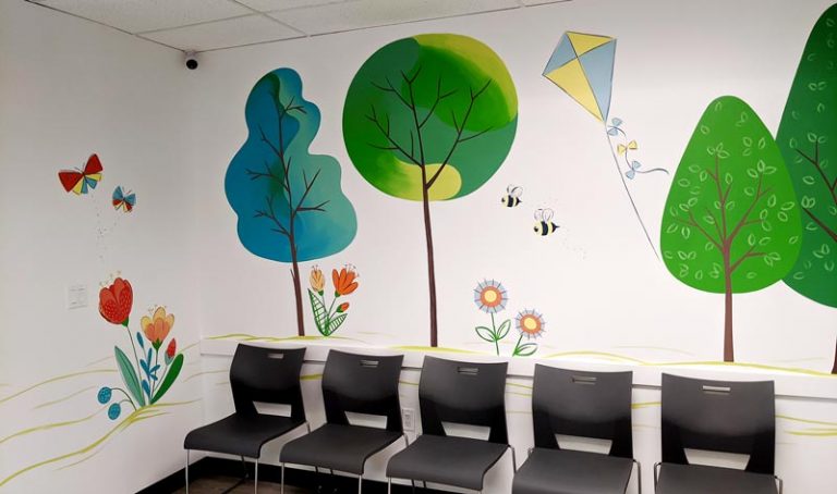 leilas-art-corner-custom-mural-artist-commercial-pediatric-clinic-school-daycare-office-restaurant-21