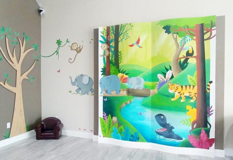 leilas-art-corner-custom-mural-artist-commercial-pediatric-clinic-school-daycare-office-restaurant-53