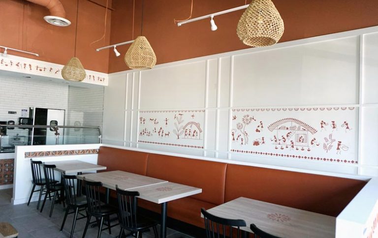 leilas-art-corner-custom-mural-artist-commercial-pediatric-clinic-school-daycare-office-restaurant-58